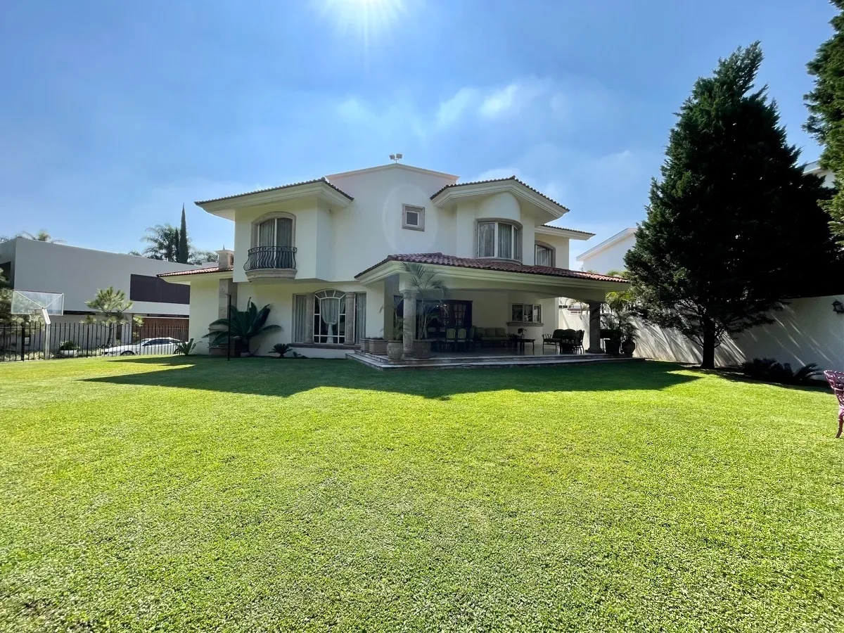 Casa Moderna en San Antonio Centro